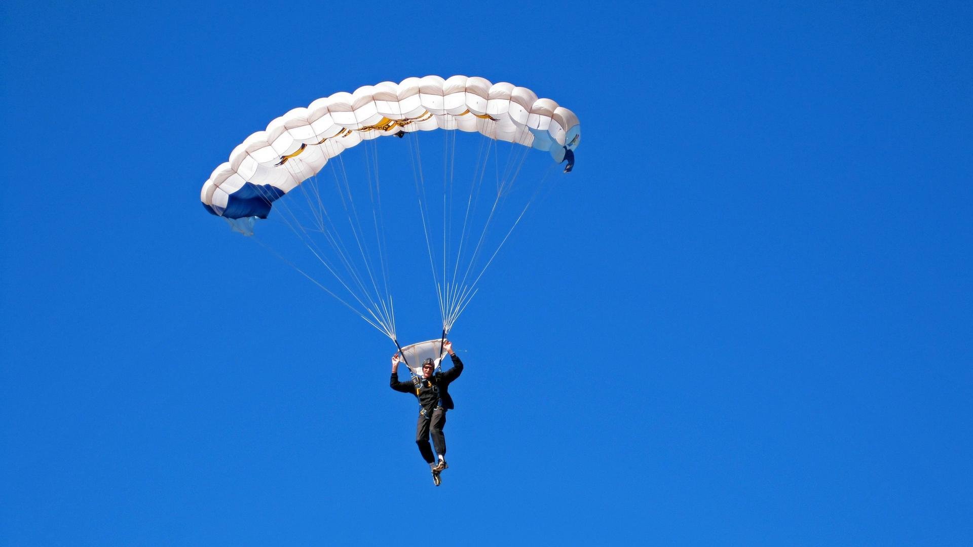 米兰电竞下载-《电竞投诉与仲裁体系：维护公平公正的行业标准》，电竞法律纠纷